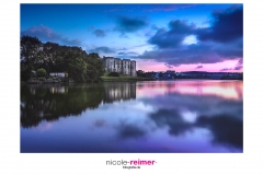 Carew Castle in Pembrokeshire Wales zur Blauen Stunde - Nicole Reimer Fotografie