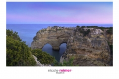 Blaue Stunde bei Praia da Marinha - Felsformation bildet ein Herz